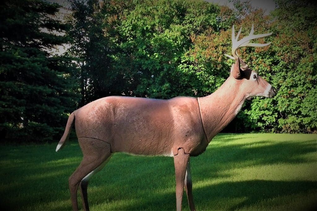 Deer decoy use decoys rangetoreel hunting